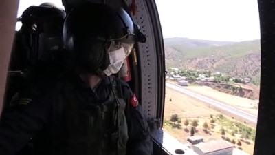 kirmizi isik - BİNGÖL - Jandarma ve polis ekipleri helikopterle trafik denetimi yaptı Videosu