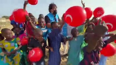 belgesel - DAKAR - Türkiye Diyanet Vakfı bu bayramda da Senegallilerin yüzünü güldürdü Videosu