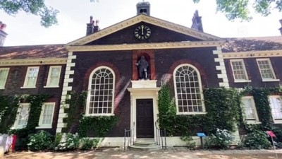 heykel - Londra’nın Hoxton bölgesinde halk 17. yüzyıl İngiliz köle tacirinin heykelinin yıkılmasını istiyor Videosu