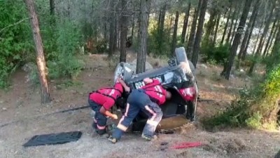 MERSİN - Uçuruma devrilen otomobilin sürücüsü yaralandı