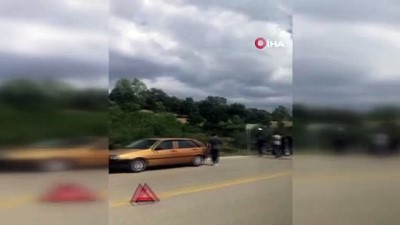 tahkikat -  Bursa'da iki otomobil kafa kafaya çarpıştı: 1 ölü, 1 yaralı Videosu