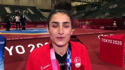 bronz madalya - TOKYO - Milli tekvandocu Hatice Kübra, kazandığı bronz madalyanın mutluluğunu yaşıyor Videosu