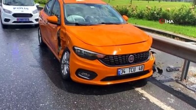 taksi soforu -  Kaygan yolda aracının kontrolünü kaybeden sürücü taksiye çarptı Videosu