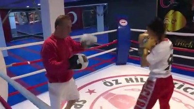 dunya sampiyonu - ADANA - Genç milli kick boksçu Hatice Nur Tunç, Avrupa şampiyonasında madalya hedefliyor Videosu