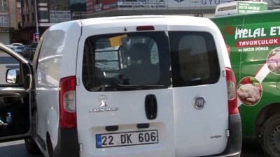 kaymakamlik -  Arnavutköy’de kaymakamlık binası önünde silahlı saldırı kamerada Videosu