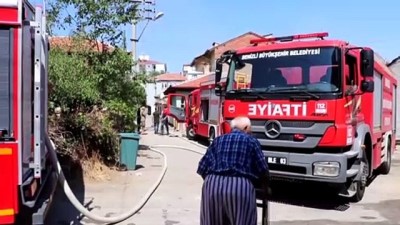 amator kamera - DENİZLİ - İki katlı ev yandı Videosu
