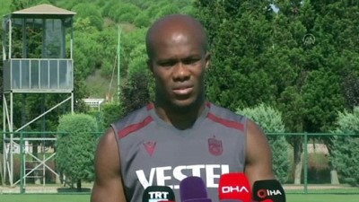 İSTANBUL - Trabzonsporlu futbolcu Nwakaeme: ''Türkiye'de ve Trabzonspor'da olmaktan mutluyum''