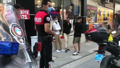 polis karakolu -  Bekçiler, ‘Askere gideceğiz’ yalanıyla para toplayan gençleri kovalamaca sonucu yakaladı Videosu