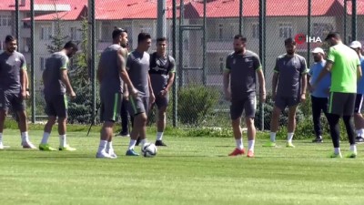 Konyaspor yeni sezon hazırlıklarına Erzurum'da devam ediyor