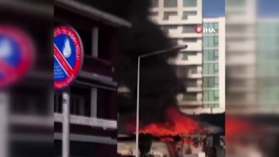  Tarabya Sahili’nde metruk binada yangın çıktı