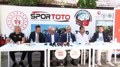 basin toplantisi - Ankaragücü yöneticisi Bilgin'den Borven açıklaması: 'Birkaç gün izinli ve görüştüğü kulüpler var' Videosu