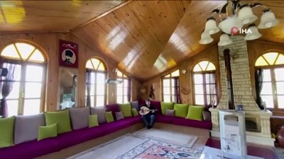  Bayburt’ta öğretmenler çocuklar için türkü söyledi