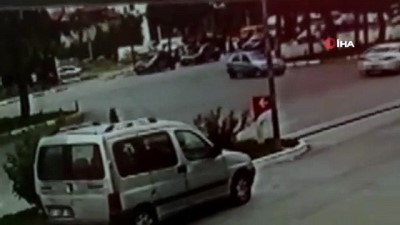 olumlu -  Isparta’daki ölümlü motosiklet kazası güvenlik kamerasına yansıdı Videosu