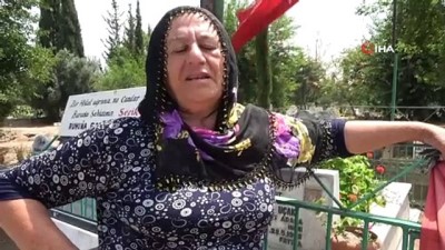 sehit annesi -  Köyün gençleri şehidin anısına en yüksek tepeye al bayrak dikti Videosu