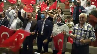 milletvekili - Esra Yıldız'ın ailesi müsabakayı protokolle birlikte gözyaşları içerisinde izledi Videosu