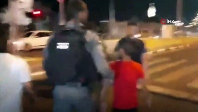 israil -  - İsrail güçleri, Kudüs'te 4 Filistinli çocuğu gözaltına aldı Videosu
