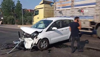 temizlik araci -  Kozan’da 3 aracın karıştığı kazada 2 kişi yaralandı Videosu