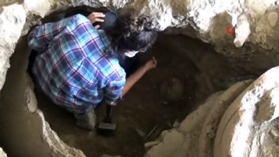  2 bin 400 yıllık mezar gün yüzüne çıktı