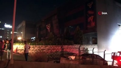  Başakşehir’de restoranda yangın çıktı, 11 kişi dumandan etkilendi