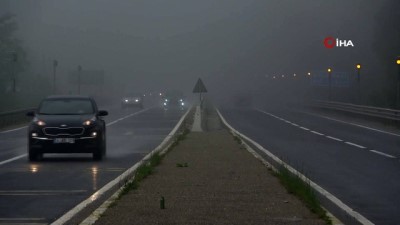  Bolu Dağı’nda sağanak ve sis etkili oluyor