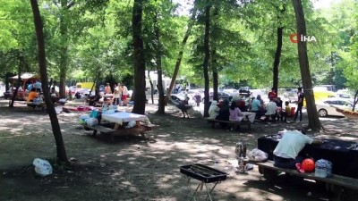  Kısıtlamasız ilk pazar gününde vatandaşlar Belgrad Ormanı’na akın etti
