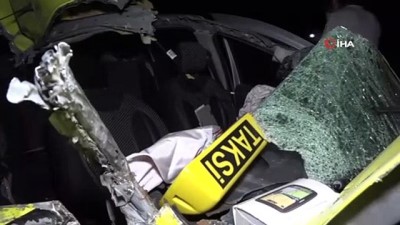 hastane -  Ticari taksi arpa yüklü traktöre arkadan çarptı: 2’si ağır 3 yaralı Videosu