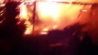 tup patladi -  Yangın sırasında tüp patladı: 3 kişi yaralandı Videosu