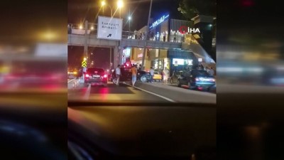 aydinlatma diregi -  Avcılar E-5 Yanyol Caddesi’nde sıkışmalı kaza: 2 yaralı Videosu