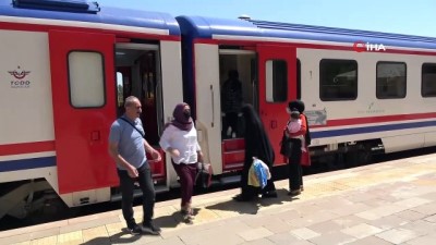kadem -  Yeniden başlayan tren seferleri vatandaşı sevindirdi Videosu