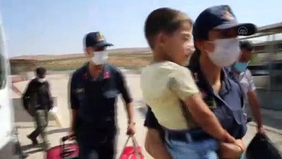 bayram ziyareti - HATAY - Cilvegözü Sınır Kapısı'ndan Kurban Bayramı öncesi Suriye'ye geçişler başladı Videosu