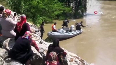 bogulma tehlikesi -  Helallik istedikten sonra nehirde kaybolan gence ait yeni görüntüler ortaya çıktı Videosu
