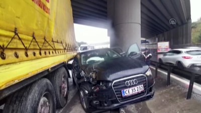 istinat duvari - KOCAELİ - İki ayrı trafik kazasında 4 kişi yaralandı Videosu