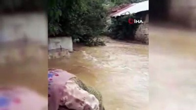yagan -  Dağ köyleri sele teslim: Dere yatakları taştı, asfaltlar söküldü Videosu