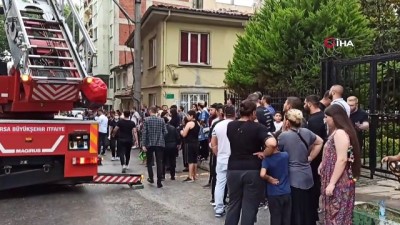 tahkikat -  Patlayan kombiye sopa ile müdahale eden ev sahibi canını zor kurtardı Videosu