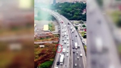 surucu belgesi - İSTANBUL - Drone ile yapılan trafik denetiminde uyuşturucu madde saklayan sürücü yakalandı Videosu