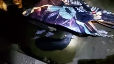  Lağım çukuruna düşen tosun, kepçe yardımıyla kurtarıldı