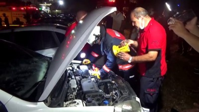 MERSİN - Otellerin ortak kullandığı otoparkta çıkan yangında 12 araç hasar gördü