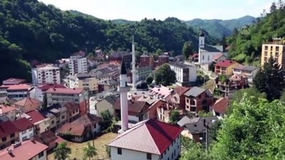 kimlik tespiti - SREBRENİTSA - Soykırımı yaşayan Srebrenitsa, bugün hayalet kent olarak ayakta kalmaya çalışıyor Videosu