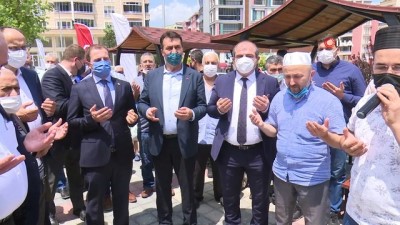cuma namazi -  Camilere Osmangazi eli değiyor Videosu