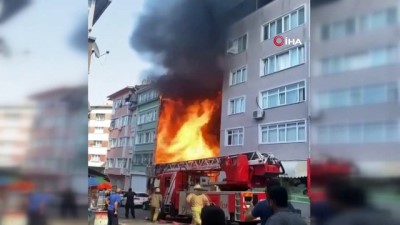 nadan -  Fatih'te binanın dış cephesinde yangın Videosu