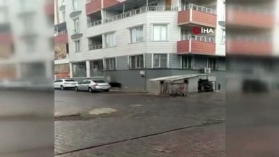 yagmur -  Hilvan’da yıldırımın düşme anı cep telefonu kamerasında Videosu