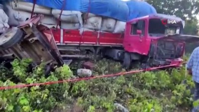 tahkikat -  Bursa’da tır ile traktör çarpıştı: 3 yaralı Videosu