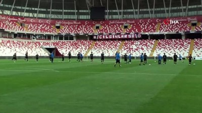 futbol - Dinamo Batumi, Sivasspor maçı hazırlıklarını tamamladı Videosu