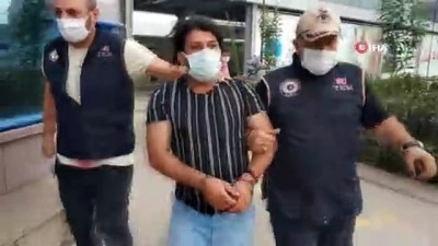 polis araci -  Samsun'da DEAŞ'a yönelik operasyonda yabancı uyruklu bir kişi gözaltına alındı Videosu