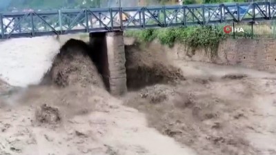 saganak yagmur -  Selin vurduğu İnebolu'da köyler sular altında kaldı Videosu