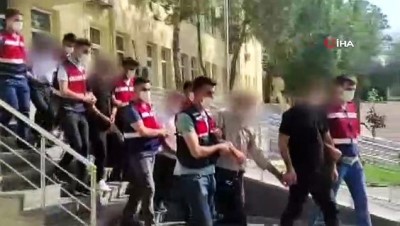 cinayet -  Siirt’te cinayet işleyen 5 şüpheli 11 yıl sonra Diyarbakır’da yakalandı Videosu