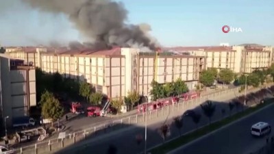 yukselen -  Başakşehir’de 5 katlı iş yerinin çatısında korkutan yangın Videosu