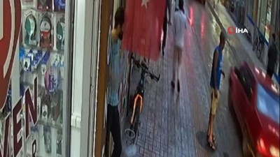 bisiklet hirsizi -  Bisiklet hırsızlığı kamerada Videosu