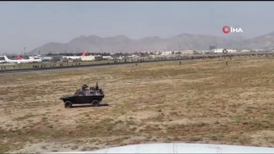 atak helikopter -  - Kabil Havaalanı, izdiham sonrası sessizliğe büründü Videosu