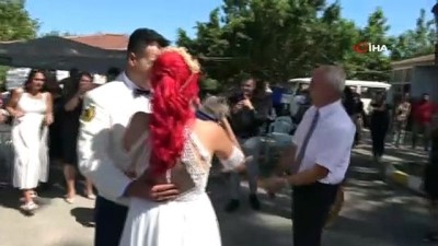 sokak hayvanlari -  Barınakta düğün yaptılar, misafirlere mama dağıttılar Videosu
